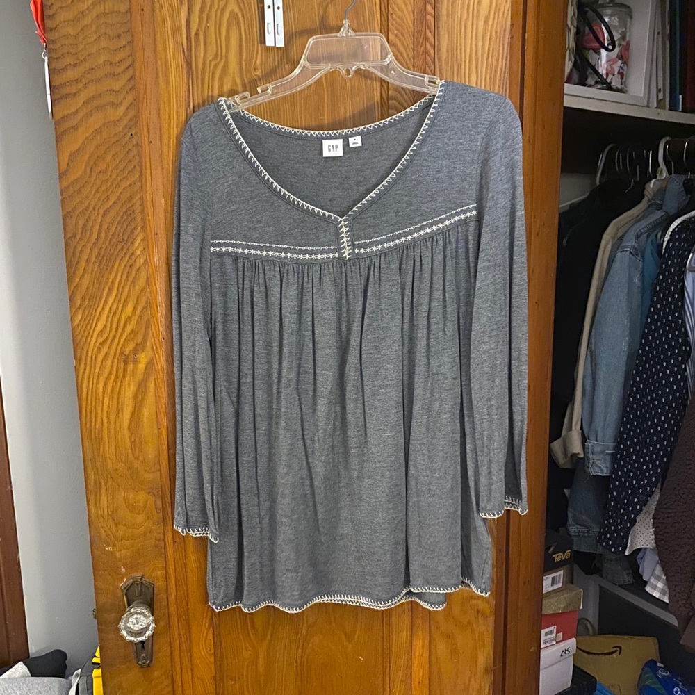 Cute grey quarter sleeve shirt